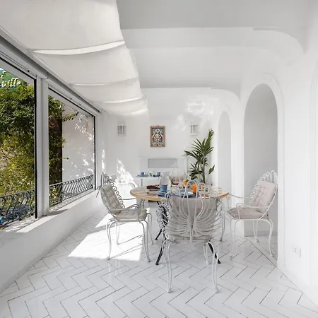 Bougainville 3*