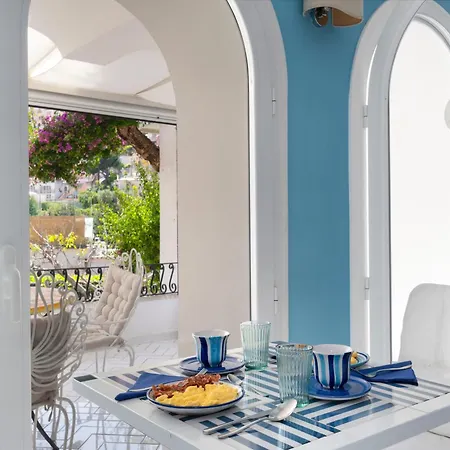 Bougainville Positano