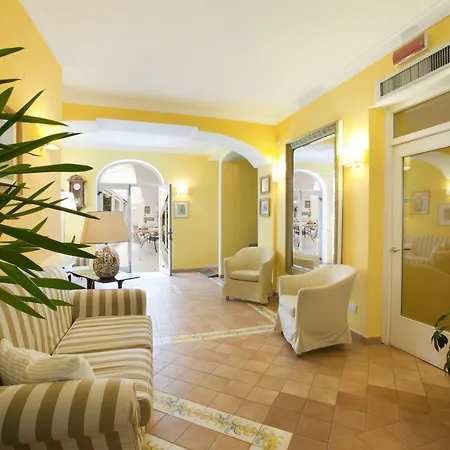 Bougainville Hotel 3*