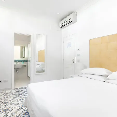 Hotel Bougainville