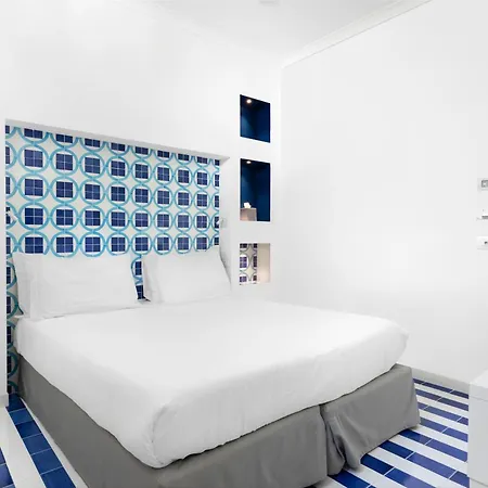 Bougainville Готель 4*