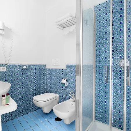 Bougainville Hotel 3*