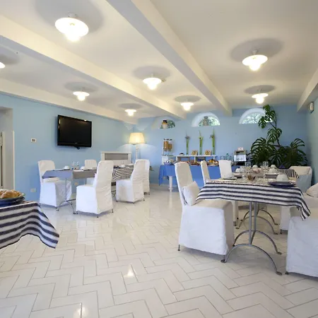 Bougainville Positano