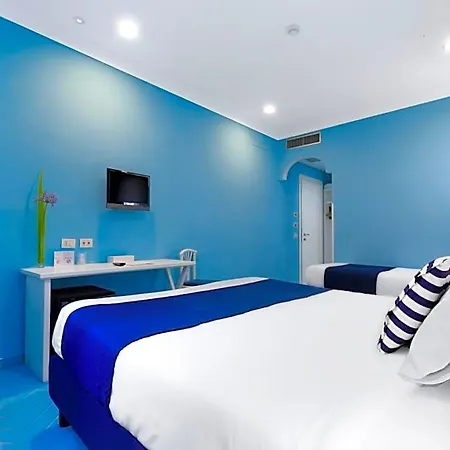 Готель Bougainville 4*