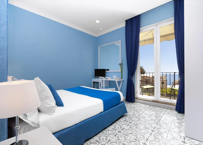 Bougainville Позітано