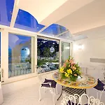 Bougainville 4* Ποζιτάνο