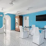 Bougainville Ποζιτάνο