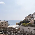 Ξενοδοχείο Bougainville