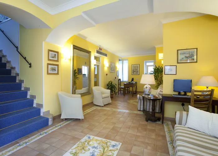 Hotel Bougainville 3*